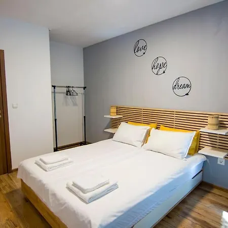 аpartment Near Airport ソフィア